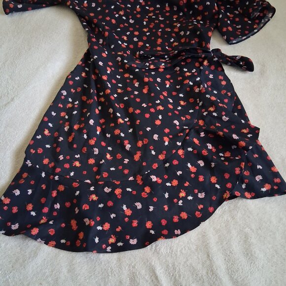 7 For All Mankind Women's Size Large Black Red Floral True Wrap Mini Dress - Picture 9 of 11